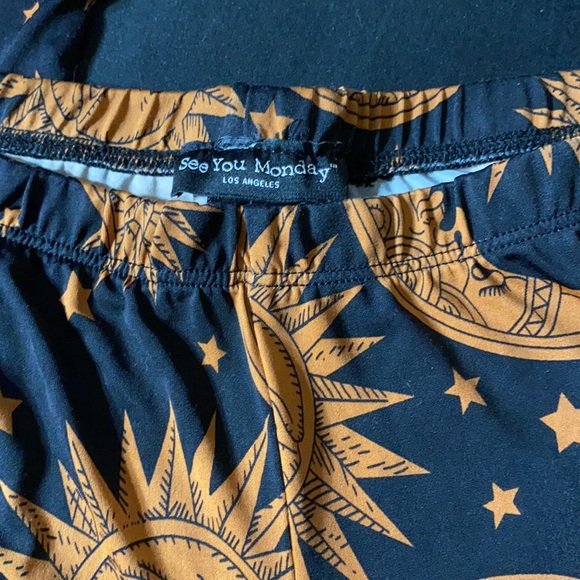 GYPSY WARRIOR Sun and Moon Mystical Leggings - Picture 3 of 6